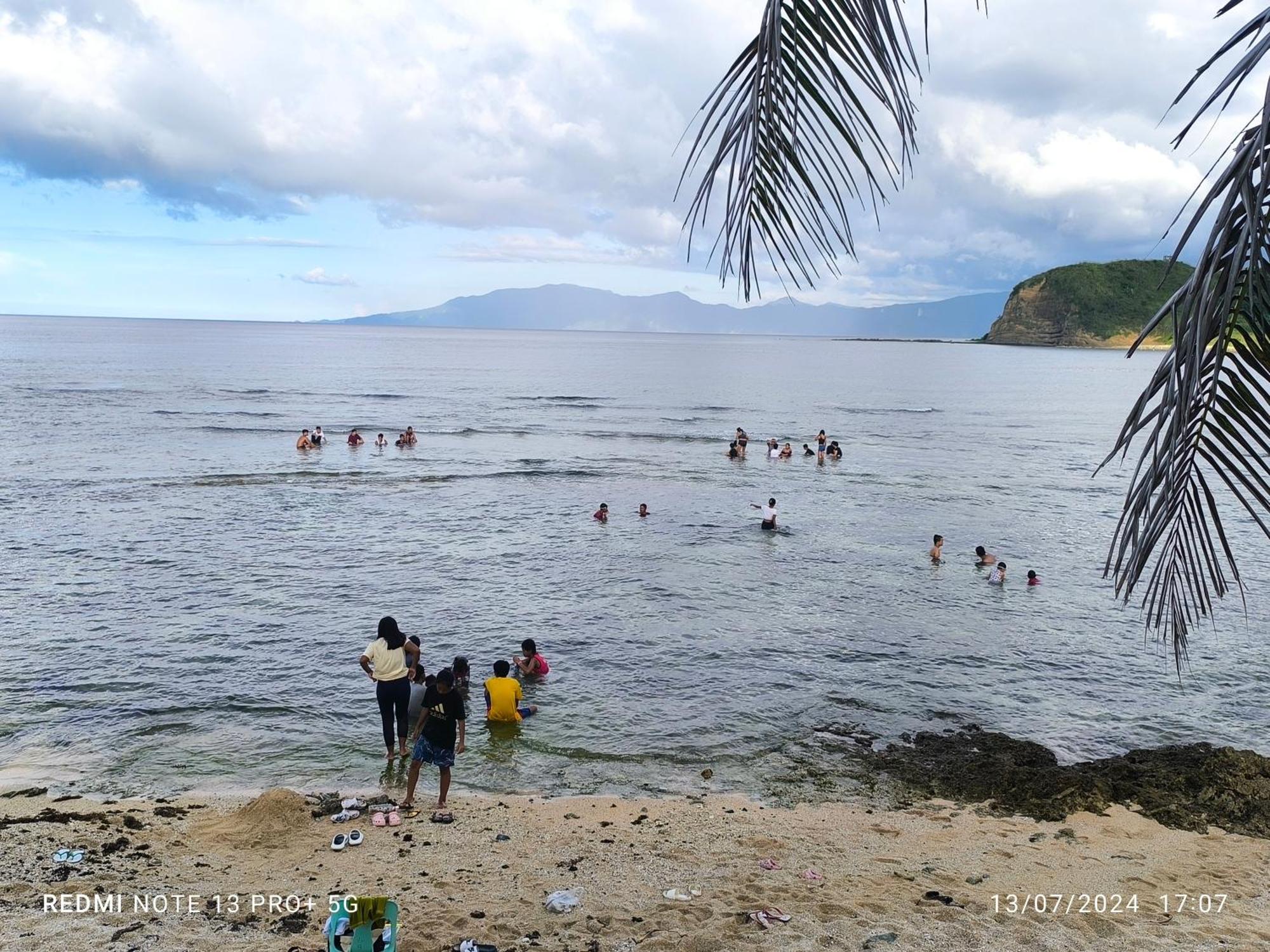 Jay Henry Transient Beach House, B Pagudpud, Blue Lagoon Beach Exterior foto